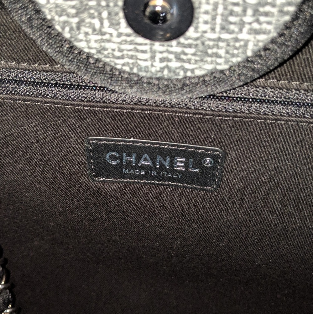 LARGE Chanel Canvas Deauville Tote - Picture 7 of 8